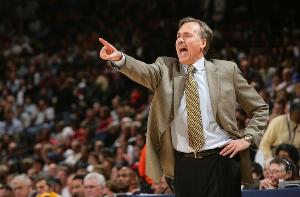 纳什：德安东尼让我们打小球 他对现在的比赛有很大的影响